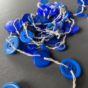 6 FT Button Garland, Cobalt / Royal Blue, Farmhouse, Primitive, Boho, Mantel